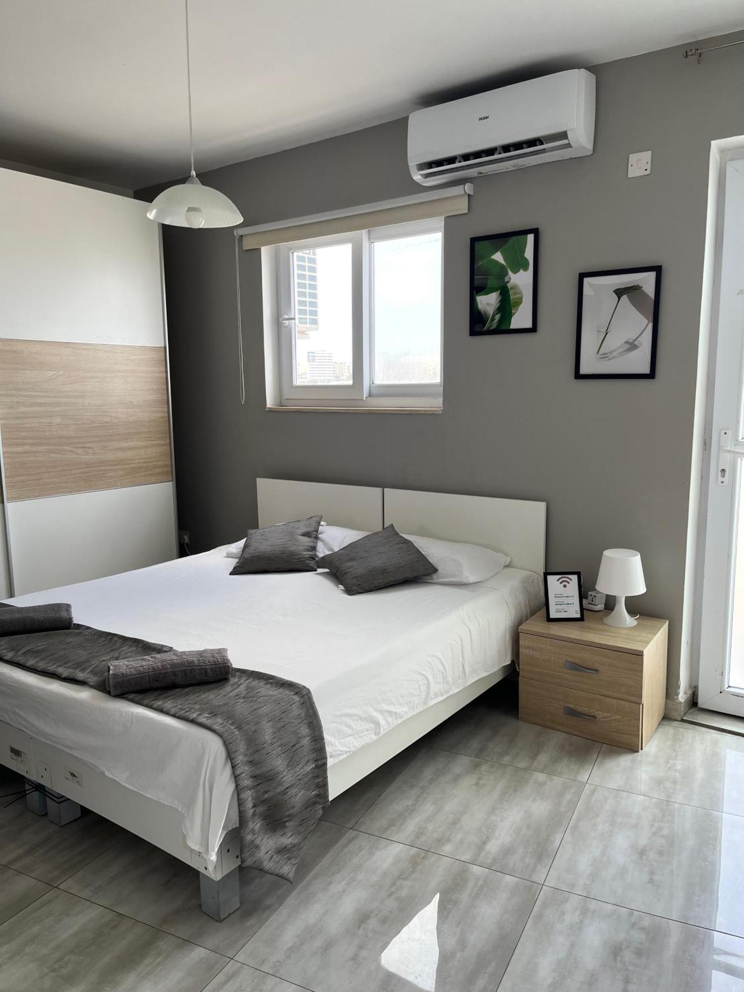 F5 Room 1, Private Double Room With Private Bathroom And Balcony In Shared Flat Msida Dış mekan fotoğraf